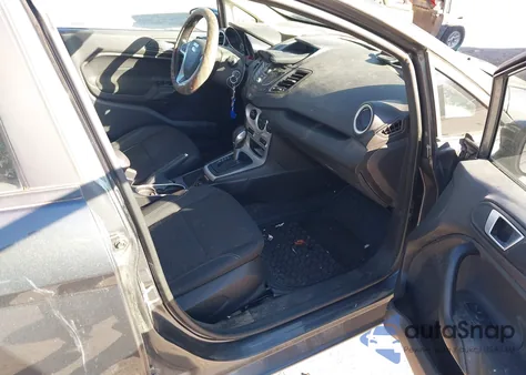 2015 Ford Fiesta Se z USA, uszkodzony, nr VIN 3FADP4EJ9FM120851